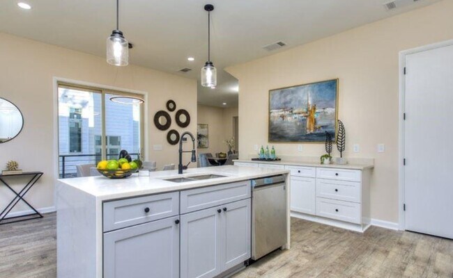 Foto del edificio - 1657 Richard Allen Dr