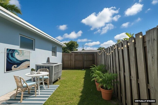 Foto del edificio - 2441 NW 9th Terrace