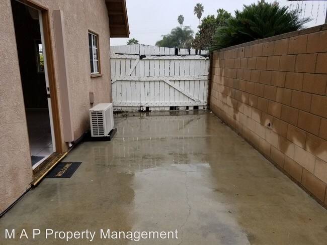 Foto del edificio - 584 Ferrero Ln