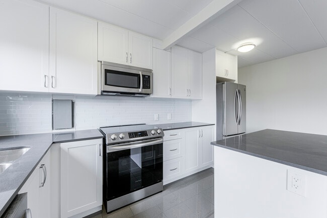 Building Photo - 143 Stephen Drive