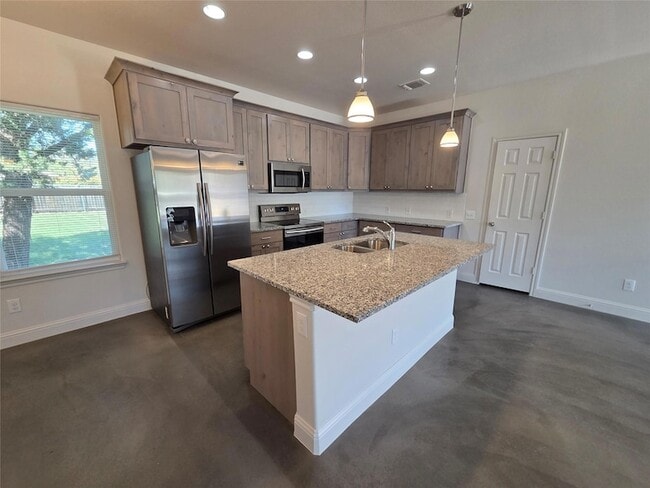 Foto del edificio - 800 Woodview Dr