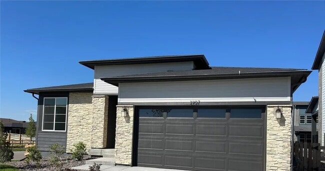 Photo - 3907 N Catawba Wy House