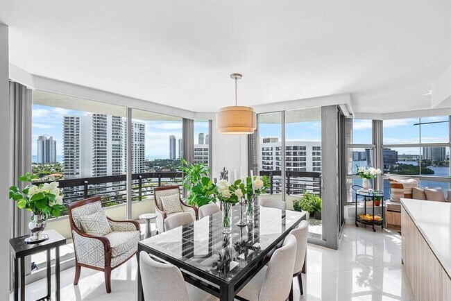 Building Photo - 3500 Mystic Pointe Dr