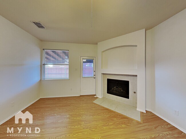 Building Photo - 3125 Paradise Valley Dr