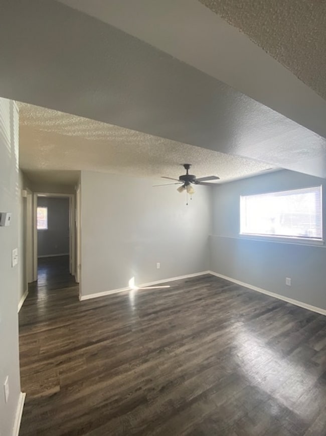 Building Photo - FIRST MONTH FREE! 1825 Zebulon- 2bed 1bath