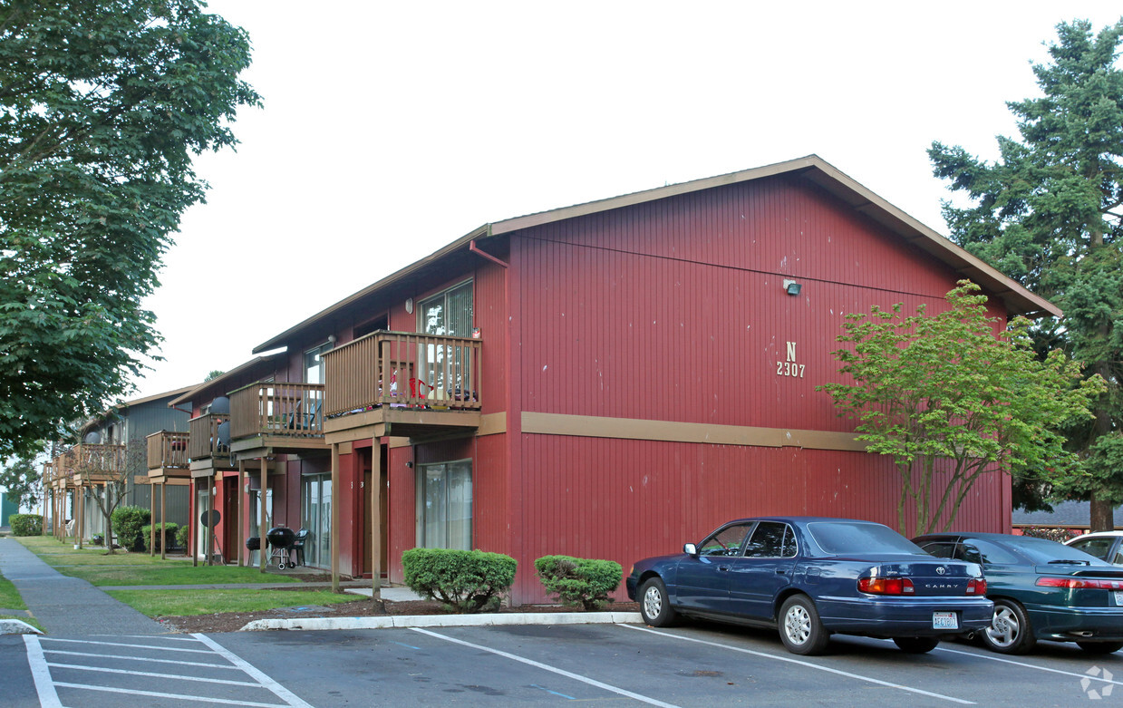 Foto del edificio - Parkway Apartments