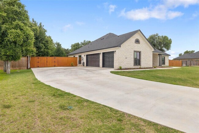 Building Photo - 2892 Beulah Blvd