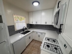 Building Photo - Charming Renovated 3-Bedroom Home in Tarza...