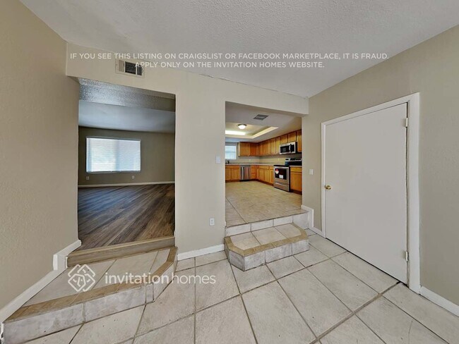 Foto del edificio - 10444 W Devonshire Ave