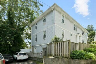 Building Photo - 79 Charlesbank Rd