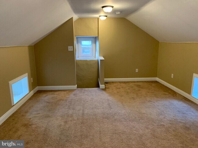 Foto del edificio - 283 Laurelwood Rd