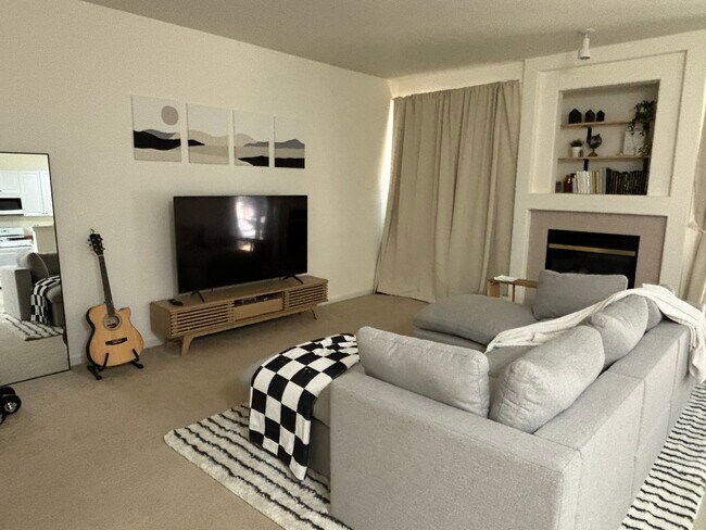 sala de estar - 5671 NE Canard Dr