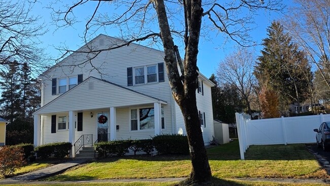 Foto del edificio - 55 Wedgewood Rd