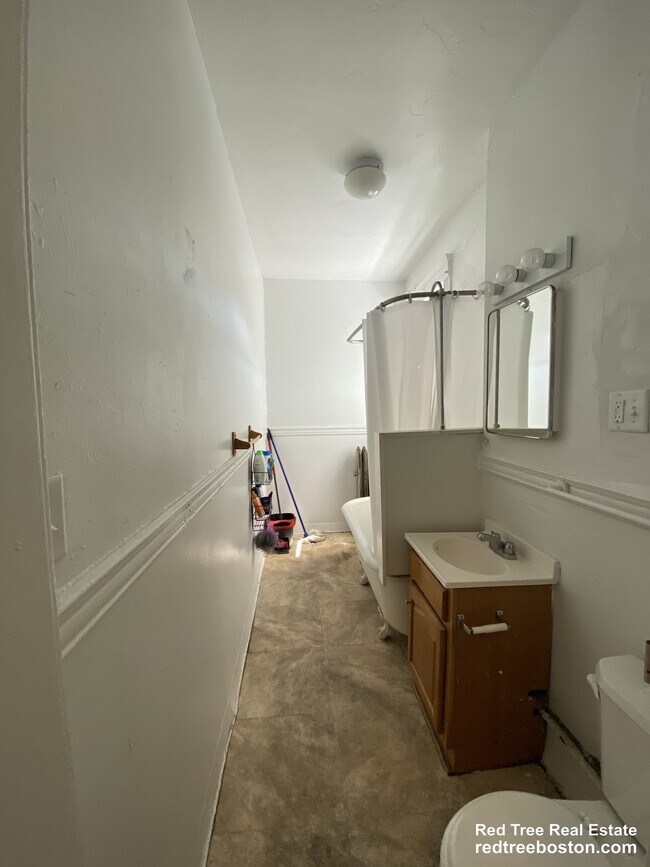 Photo - 5 Walbridge St Apartment