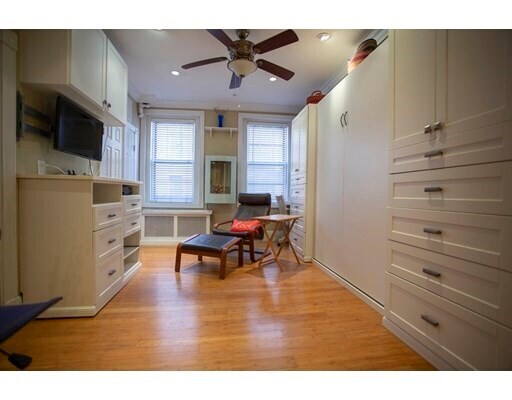 Foto del edificio - 90 Myrtle St