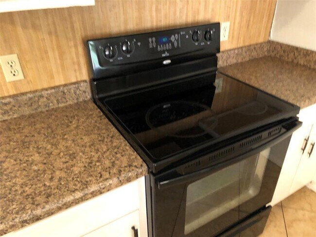 Foto del edificio - 15003 Cypress Ridge Dr