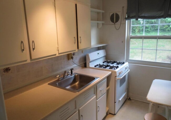 Foto del edificio - 5314 8th Rd S