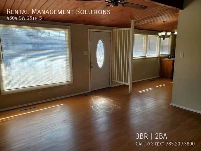 Building Photo - 4304 SW 29th St- 3 BED/1.5 BATH