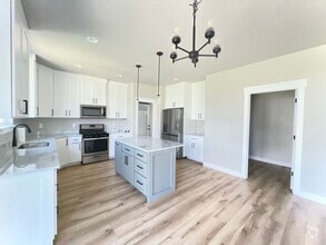 Building Photo - 1228 N 100 E
