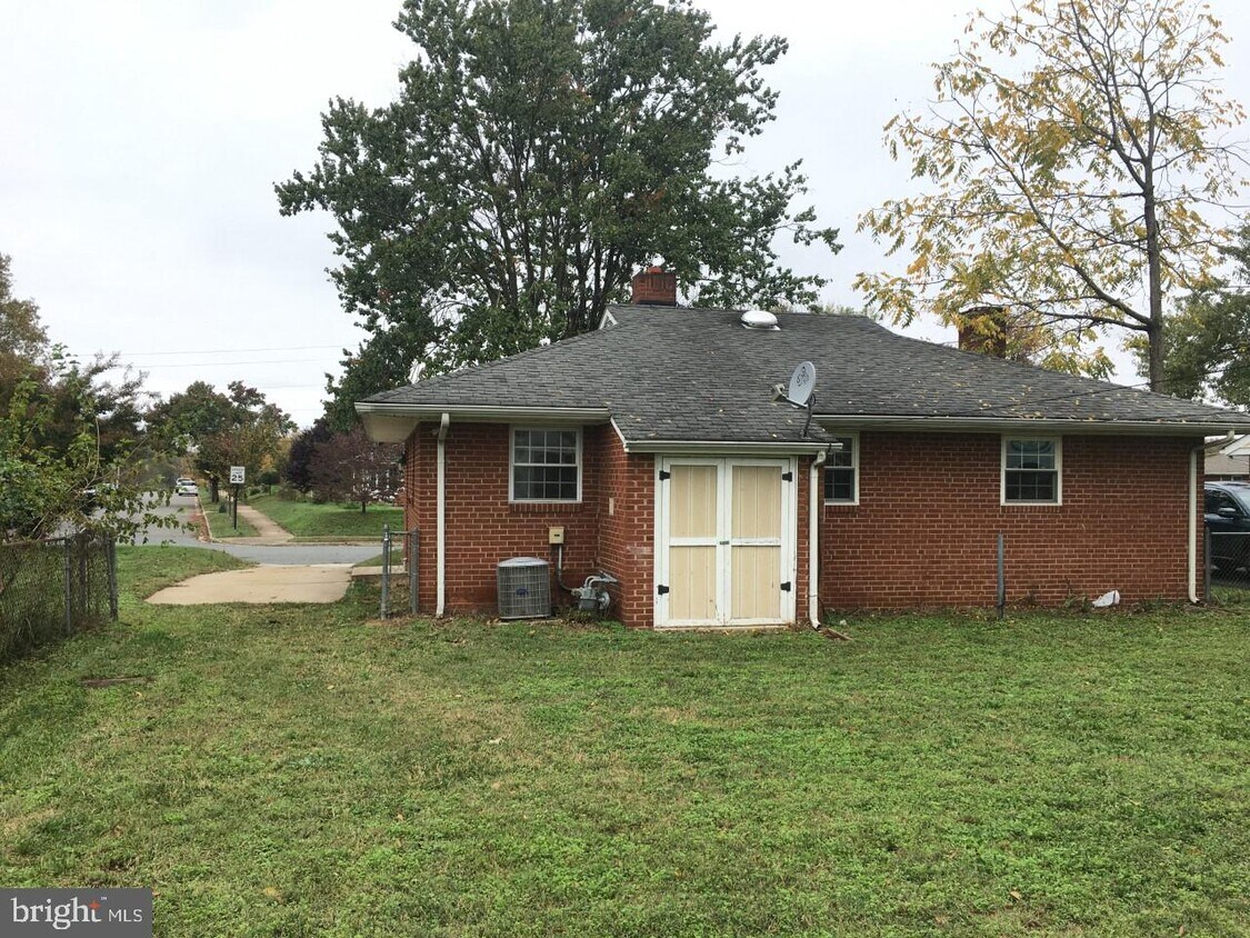 510 Hanson Ave, Fredericksburg, VA 22401 House for Rent in