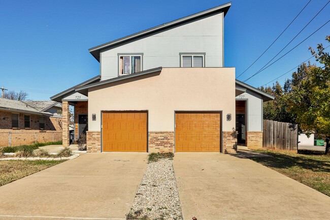 Photo - Modern 3-Bedroom Duplex Near OU Health Center and Okana Resort House