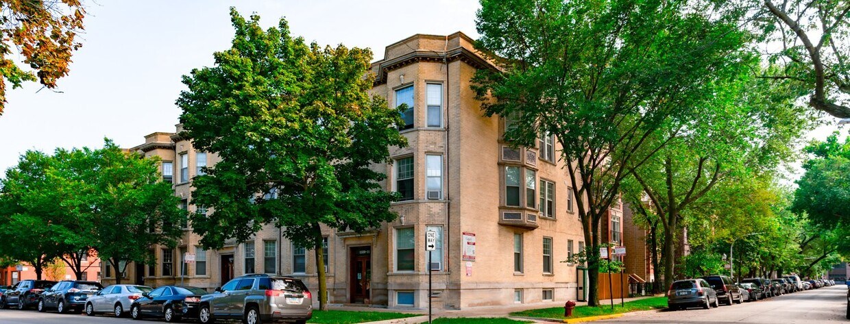 Primary Photo - 1103 W Grace St