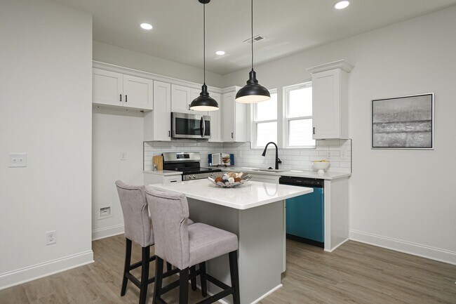 Foto del edificio - Brand new Duet Style Townhome in Charlotte!