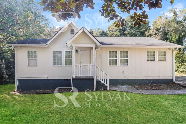 Building Photo - The living is easy in this 3 bedroom, 2 ba...