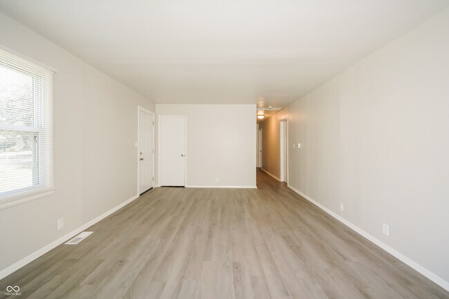 Building Photo - 222 Richie Ave