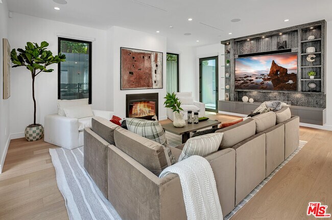 Foto del edificio - 540 Westmount Dr