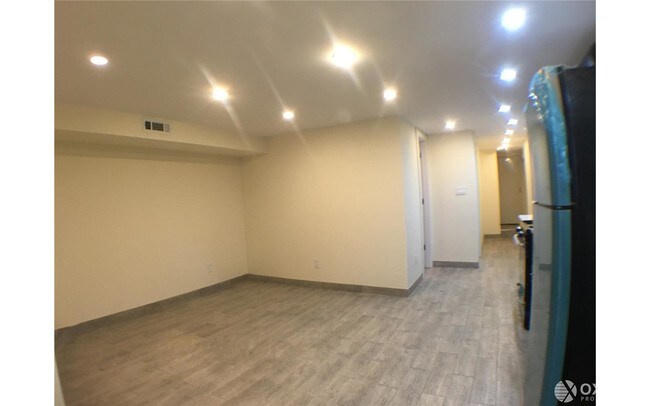 Foto del edificio - 127 33rd St
