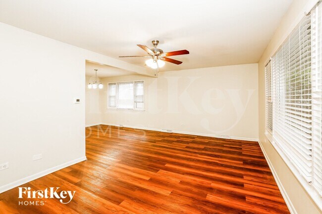 Building Photo - 671 Saginaw Ave