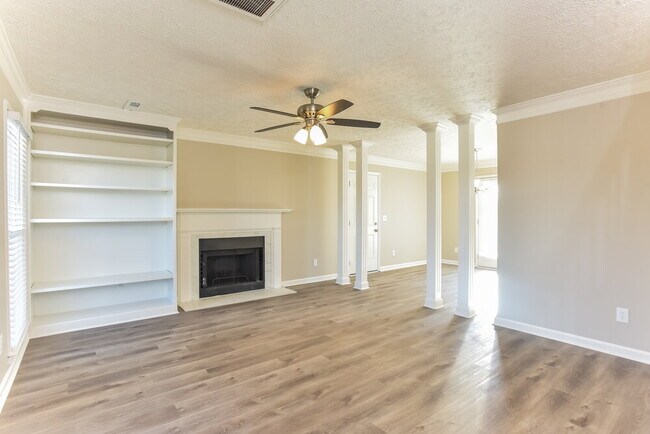 Building Photo - 1423 Marymont Dr