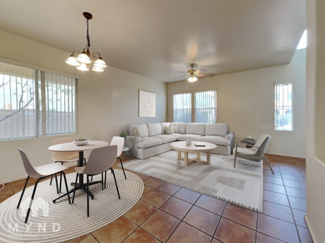 Primary Photo - 3041 W Darien Way
