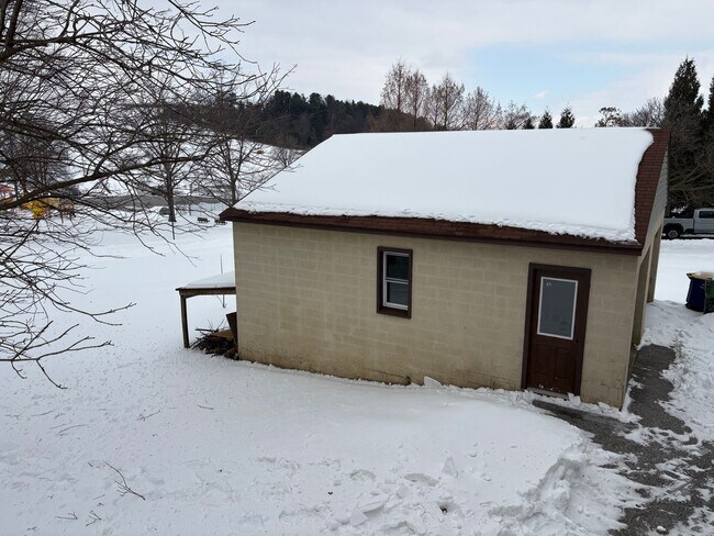 Foto del edificio - Dallastown SD, Cozy 2 Bedroom/1 Bath 2nd Floor Apartment