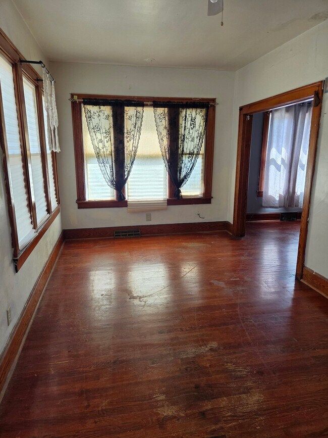 Foto del edificio - 1012 Wescott Ave