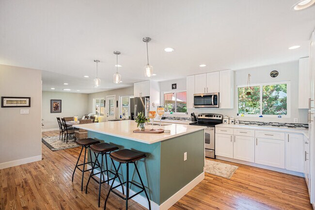 Foto del edificio - 8192 E Oxford Dr