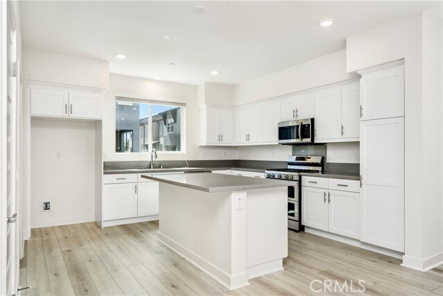 Foto del edificio - 7123 Ryder Ln