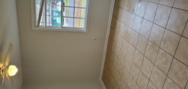 Building Photo - 4490 Kindlewood Drive