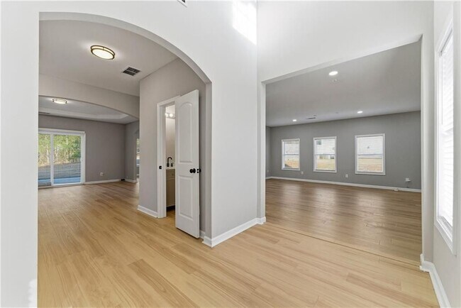 Foto del edificio - 77 Mary Hill Ln