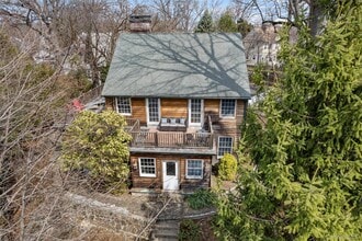 Building Photo - 32 Merriam Ave
