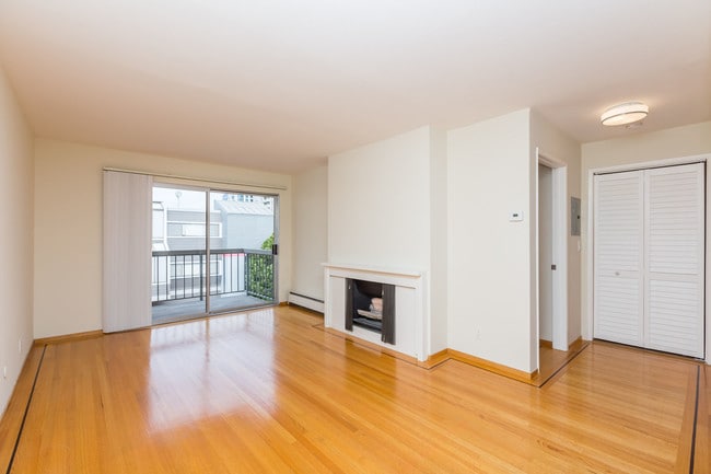 Building Photo - 1440 Sutter St