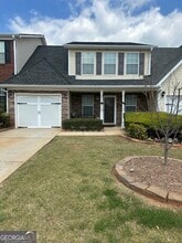 Building Photo - 610 City Park Dr