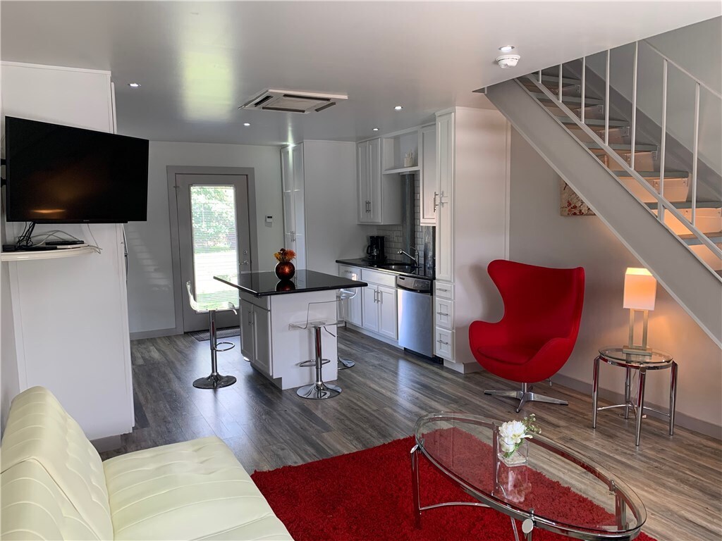 Primary Photo - 3467 Willowrun Dr
