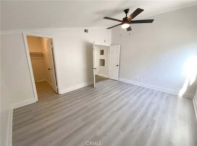 Building Photo - 3303 Deaver Dr