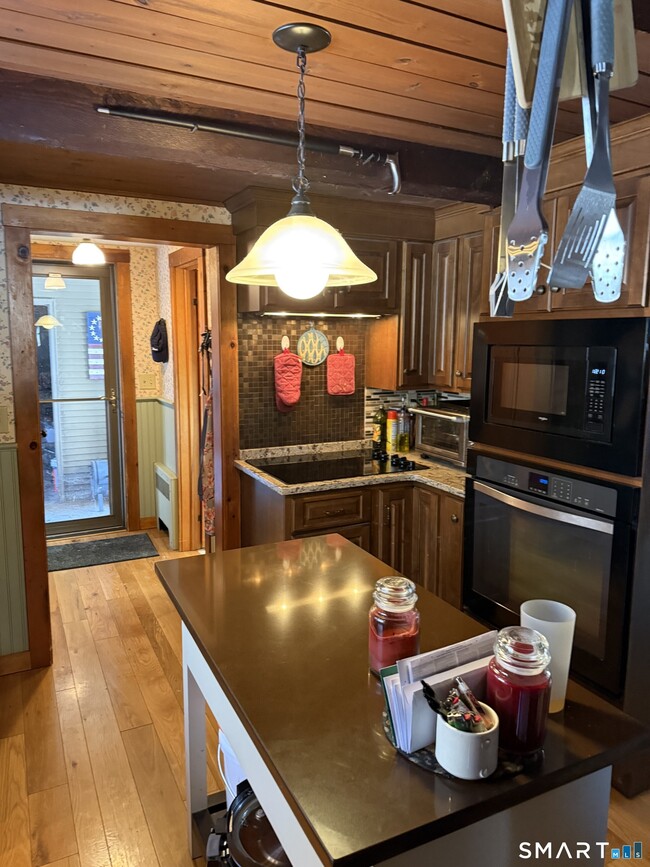 Building Photo - 125 Whittington Ave