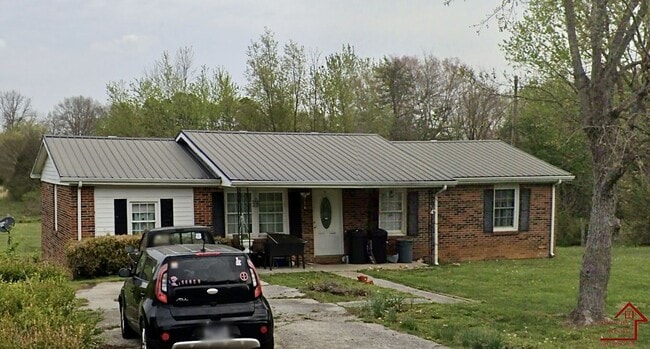 Building Photo - 540 McQuade Cir