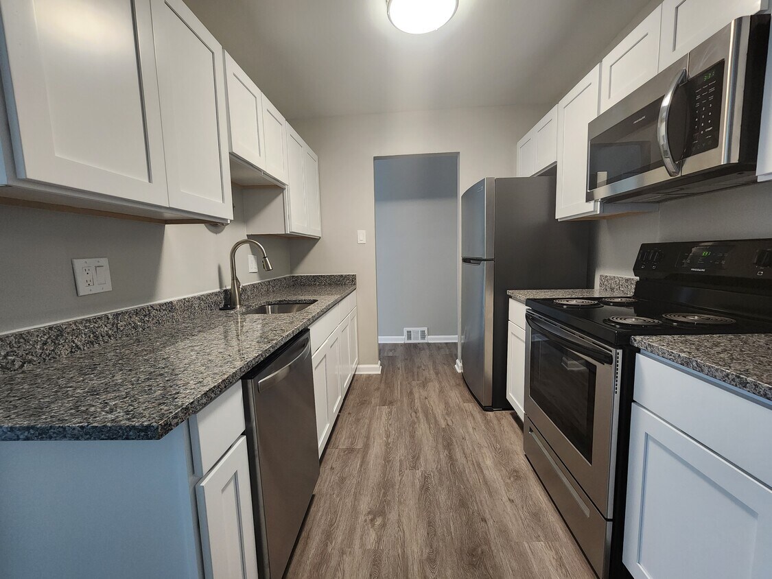 Primary Photo - Vester Apartments