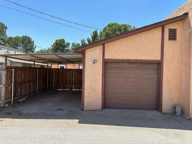 Foto del edificio - 4504 Fairgate Dr