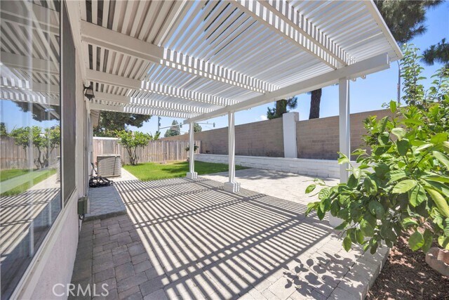 Building Photo - 14232 Matisse Ave